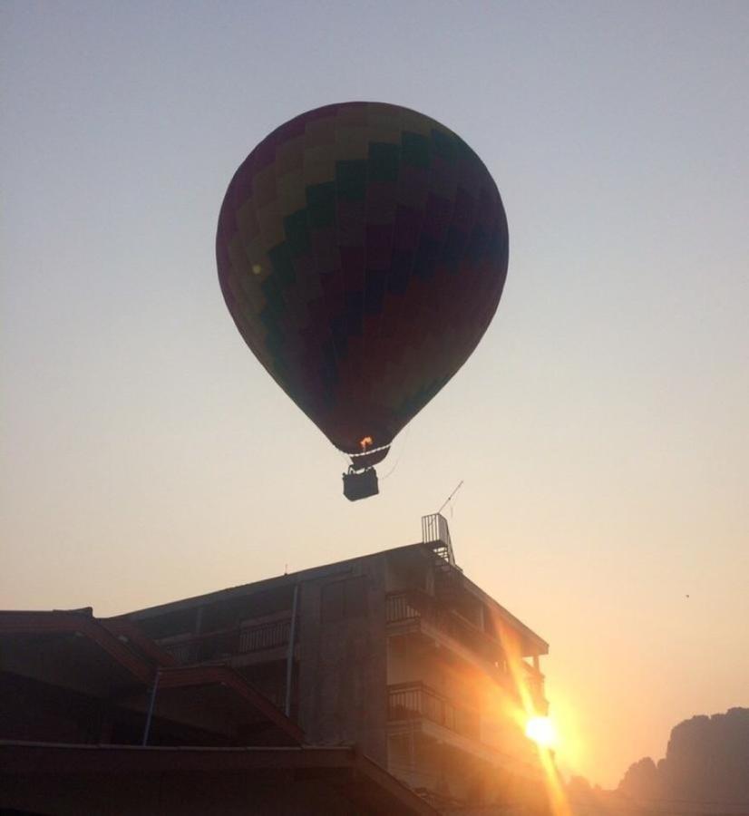 Mountainview Riverside Boutique Hotel Vang Vieng Eksteriør bilde